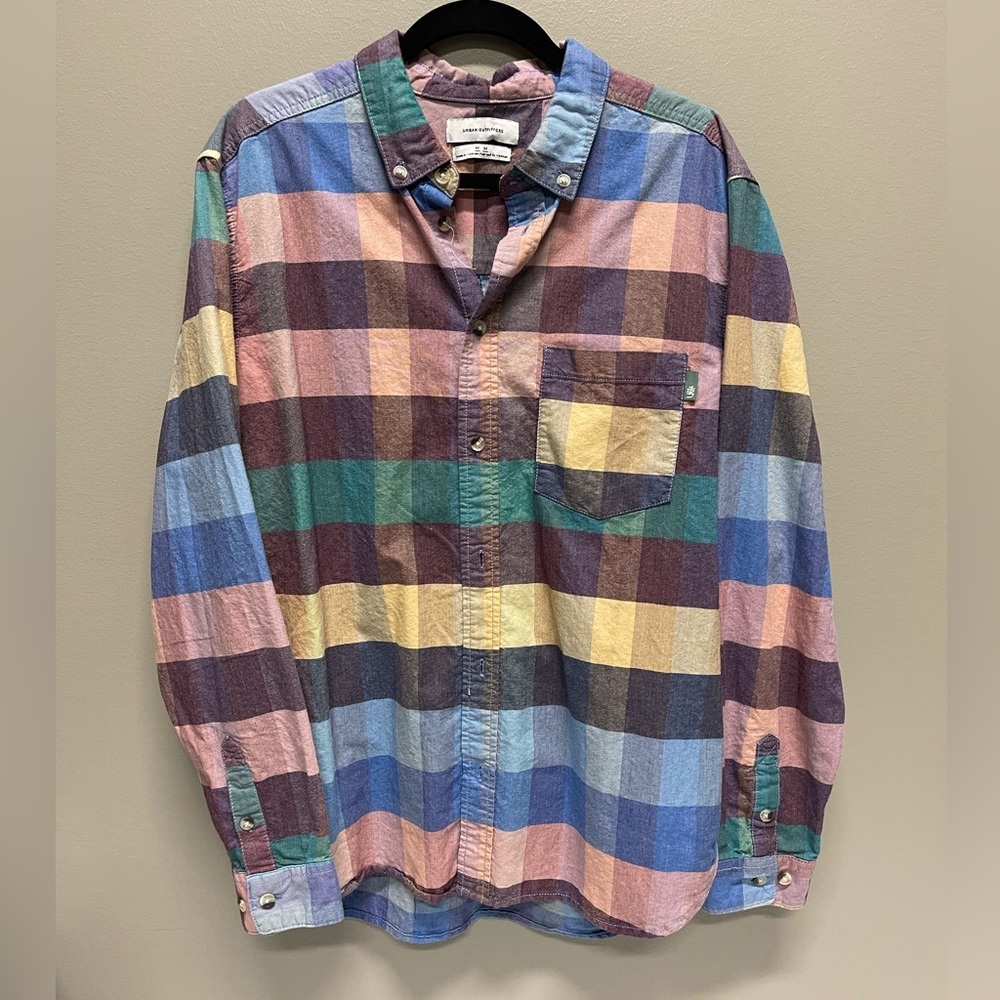 Men's Multicolor Plaid Button-Down Shirt